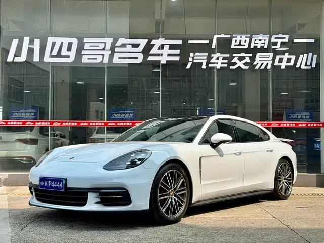 Porsche Panamera 2018