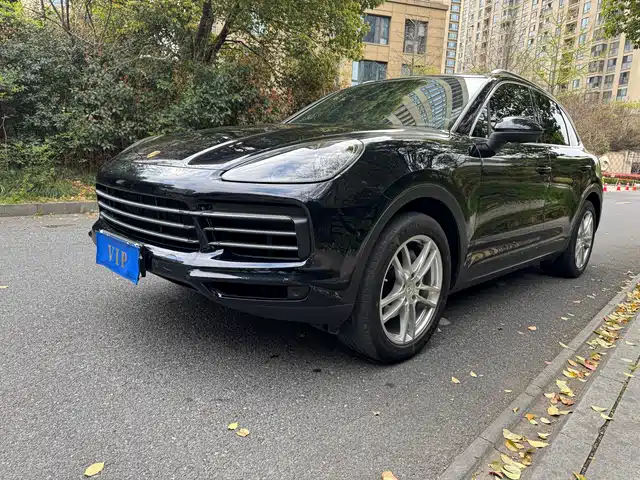Porsche Cayenne 2021