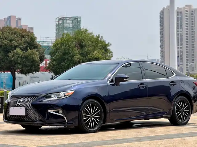 Lexus Lexus ES 2018