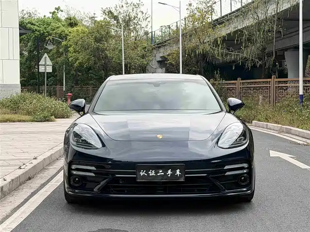 Porsche Panamera 2020