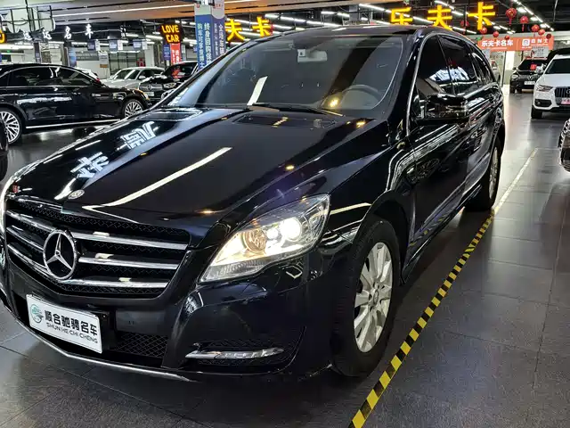 Mercedes-Benz Mercedes-Benz R-Class 2017