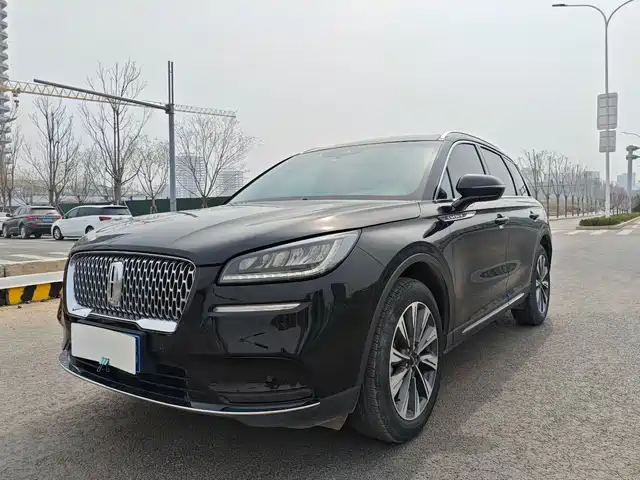Lincoln Adventurer 2021