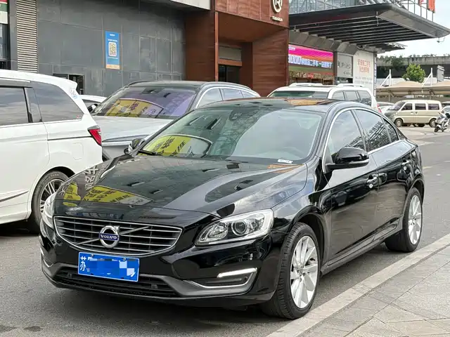 Volvo Volvo S60 2015