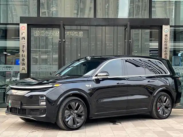 Li Auto Li Xiang L9 2025