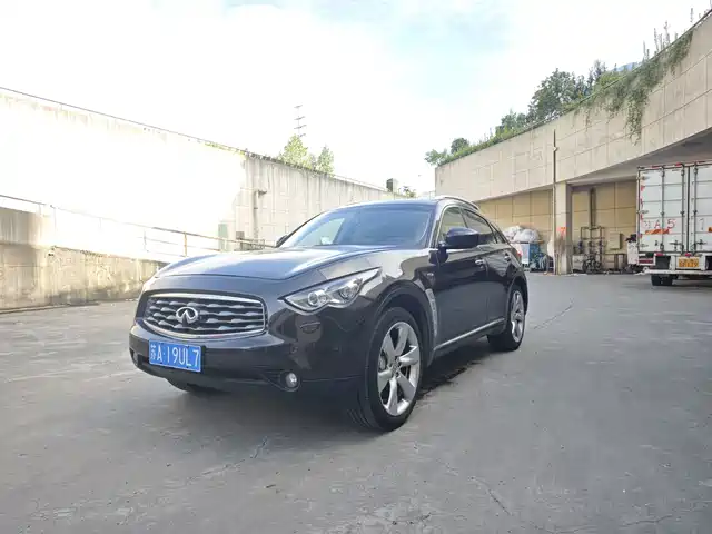 Infiniti Infiniti FX 2010