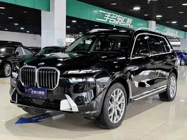 BMW BMW X7 2023