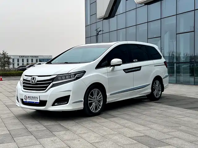 Honda Elysion 2016