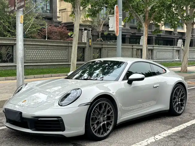 Porsche Porsche 911 2021