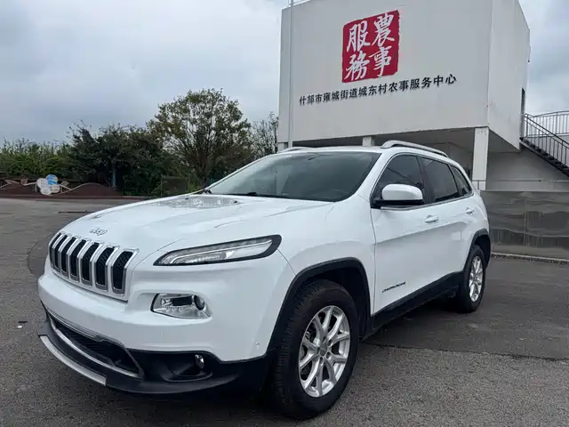 Jeep Cherokee 2016