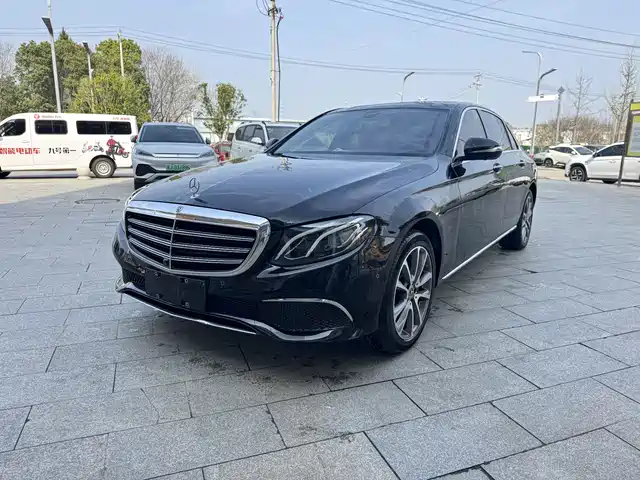 Mercedes-Benz Mercedes-Benz E-Class 2019