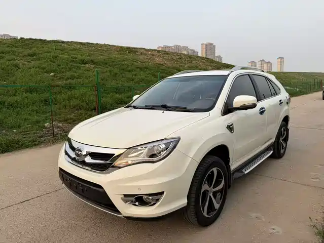 BYD BYD S7 2015
