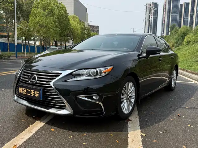 Lexus Lexus ES 2018