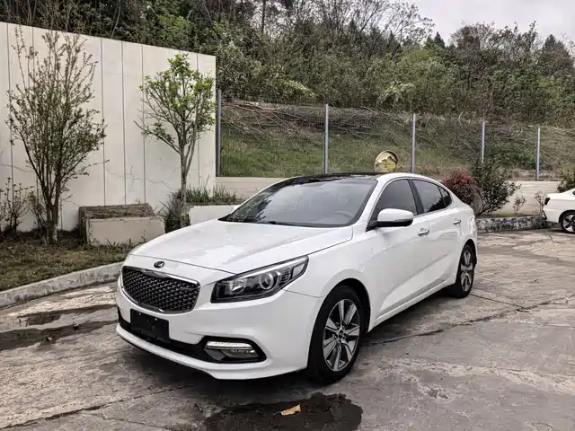 Kia Kia K4 2016