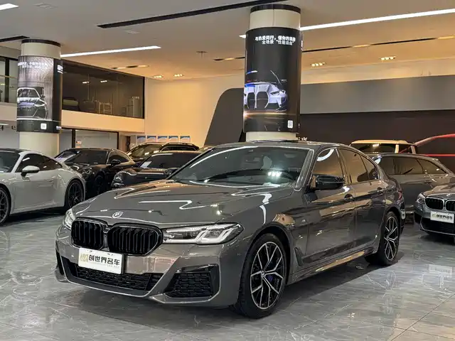 BMW BMW 5 Series (Import) 2023