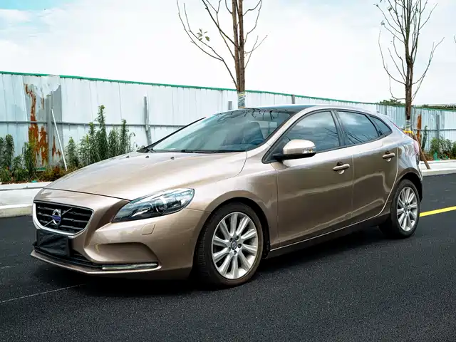 Volvo Volvo V40 2016