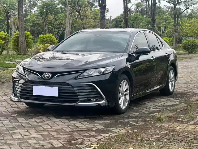 Toyota Camry 2021