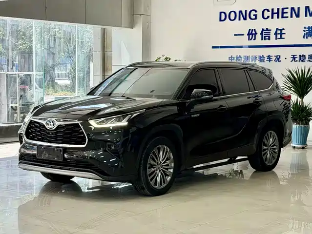 Toyota Highlander 2022