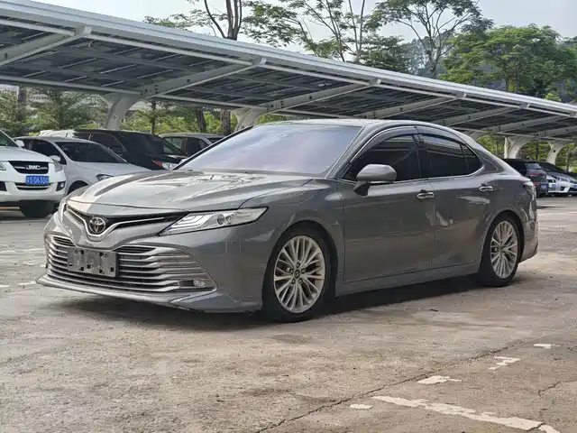 Toyota Camry 2018