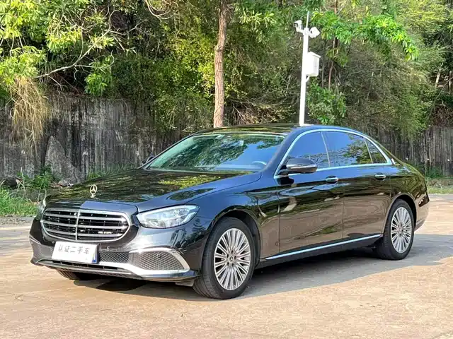 Mercedes-Benz Mercedes-Benz E-Class 2022