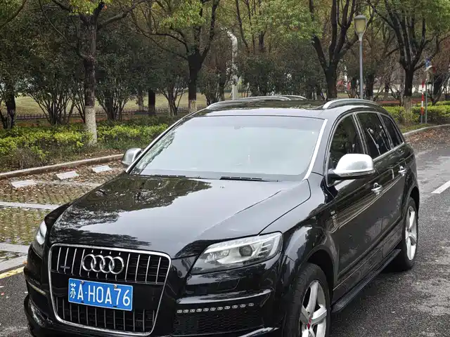 Audi Audi Q7 2014