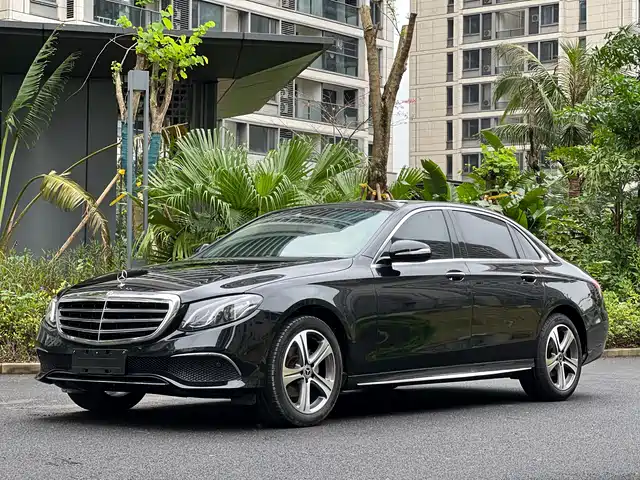 Mercedes-Benz Mercedes-Benz E-Class 2017