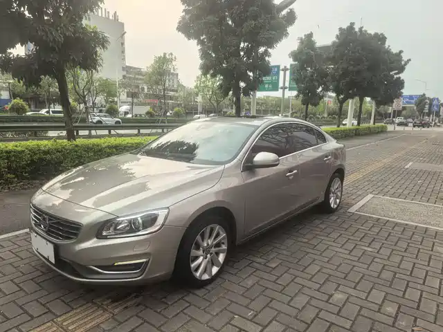 Volvo Volvo S60 2015