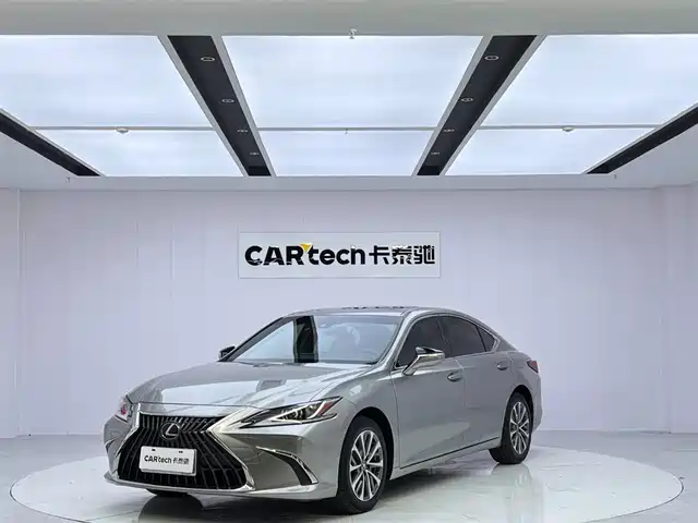 Lexus Lexus ES 2022