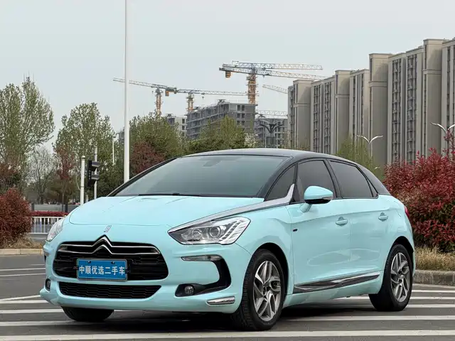 DS DS 5 2015
