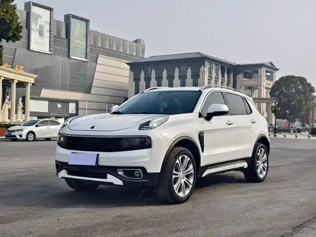 Lynk & Co Lynk & Co 01 2020