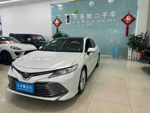 Toyota Camry 2019