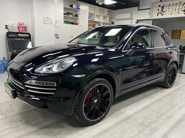 Porsche Cayenne 2014