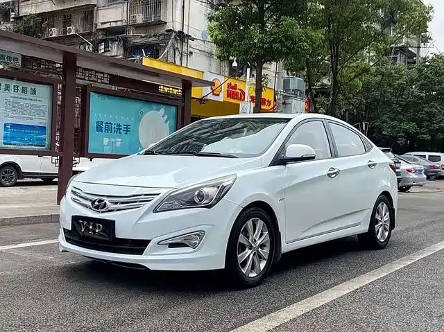 Hyundai Verna 2016