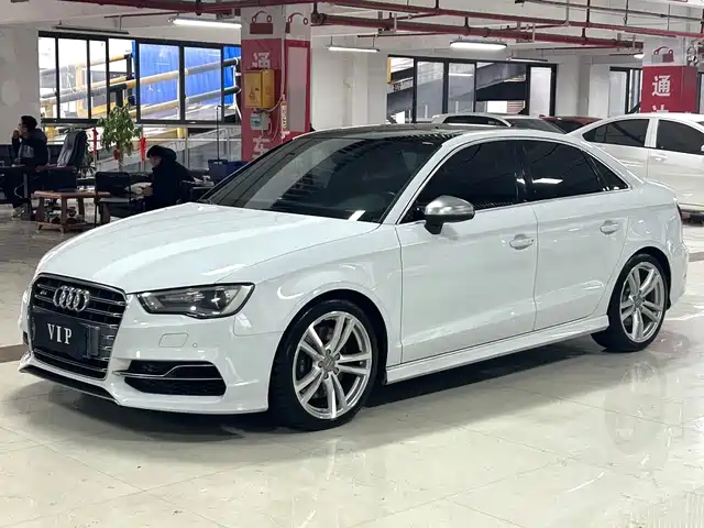 Audi Audi S3 2015