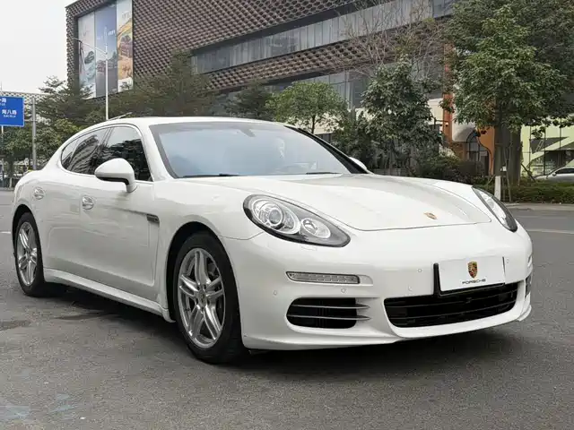 Porsche Panamera 2014
