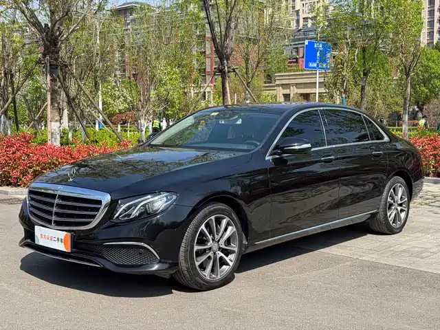 Mercedes-Benz Mercedes-Benz E-Class 2017