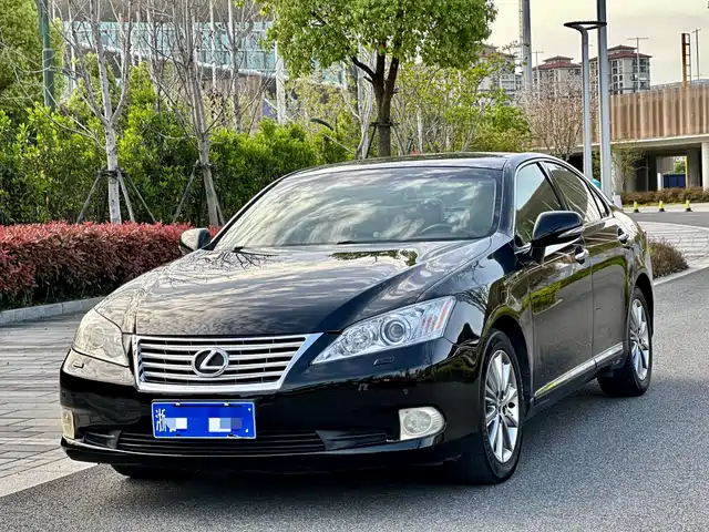 Lexus Lexus ES 2011