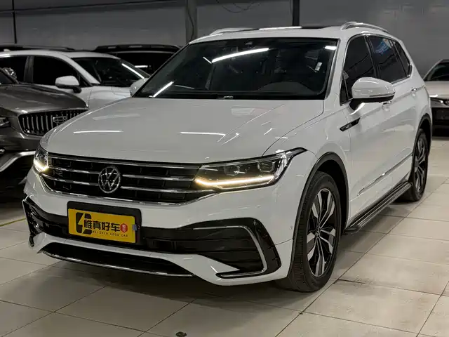 Volkswagen Tiguan L 2023