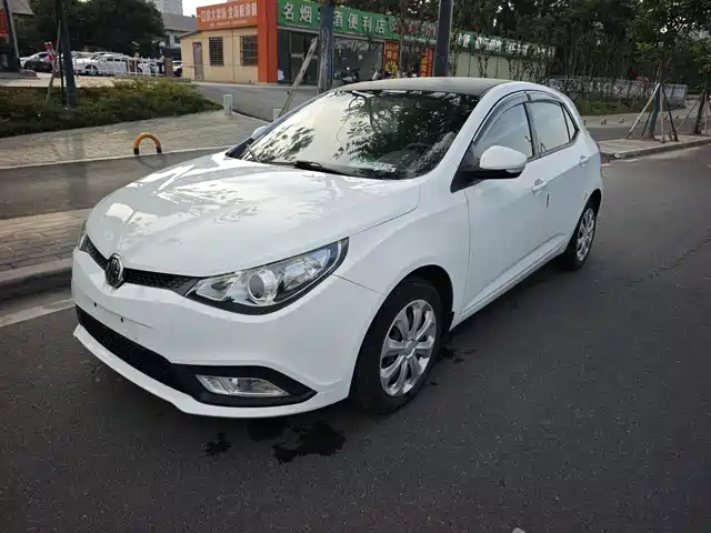 MG MG5 2015