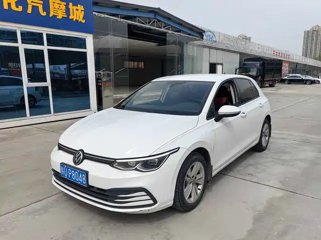 Volkswagen Golf 2021