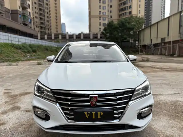 Roewe Roewe i5 2021