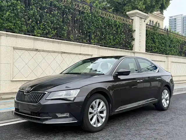 Škoda Superb 2019