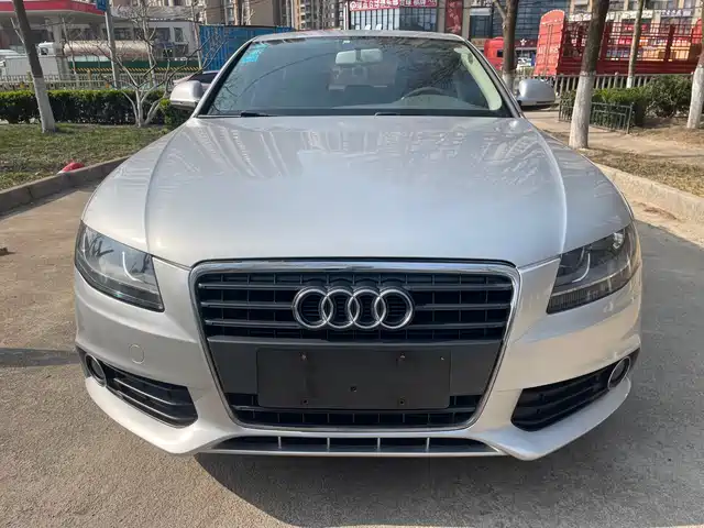 Audi Audi A4L 2011
