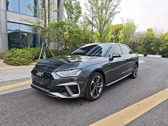Audi Audi A4L 2021