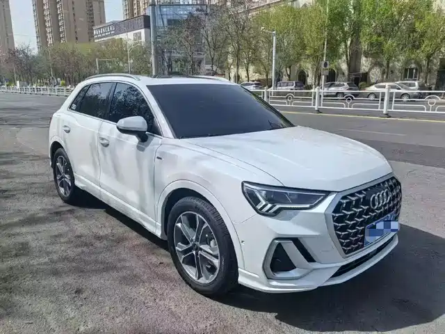 Audi Audi Q3