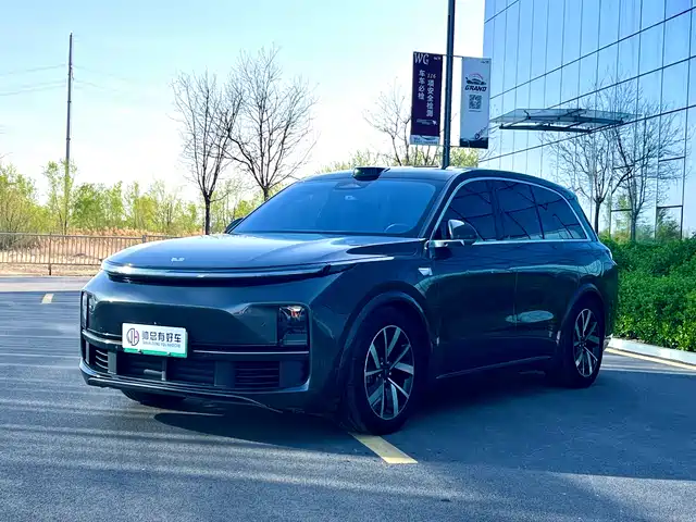 Li Auto Li L8 2023