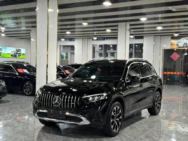 Mercedes-Benz Mercedes-Benz GLC 2023