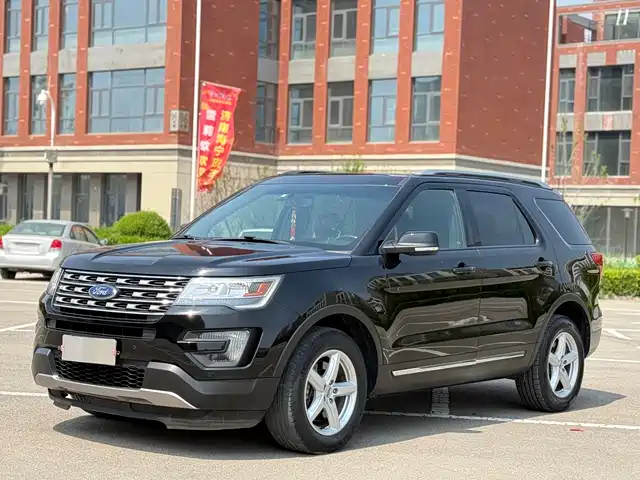 Ford Explorer (Import) 2016