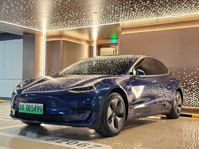 Tesla Model 3 2020