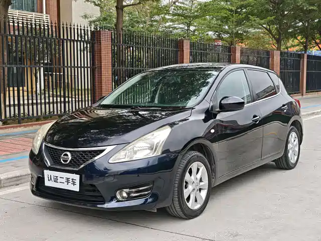 Nissan Tiida 2012