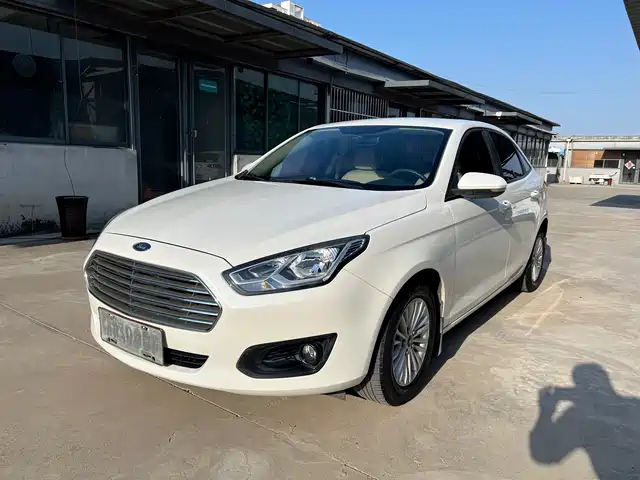 Ford Ford Escort 2016